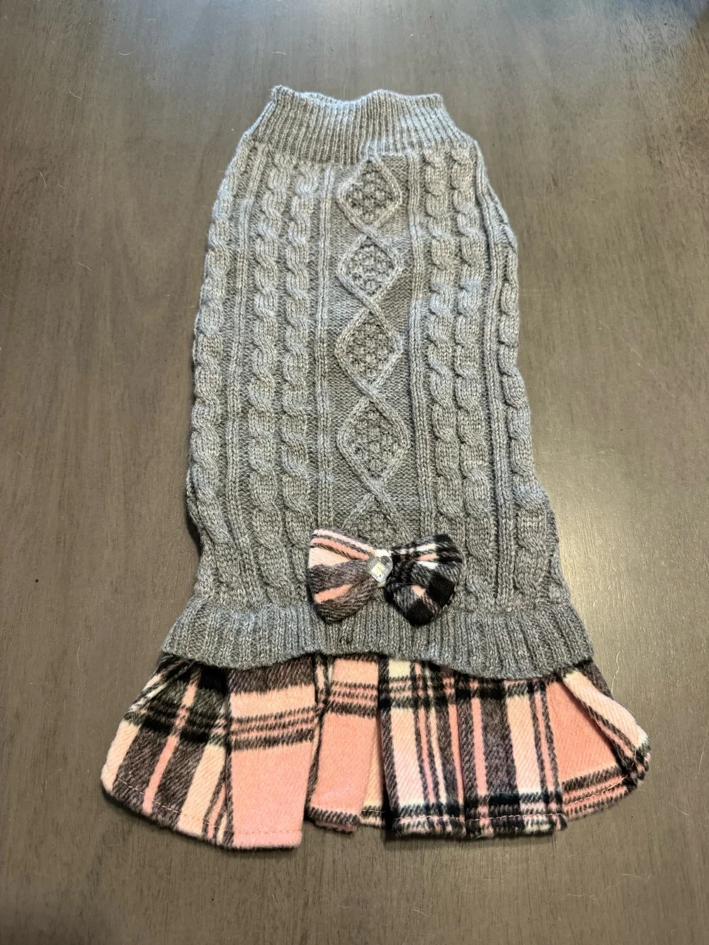 Gray Cable-Knit Dog Sweater with Pink Plaid Bow and Trim Size Large